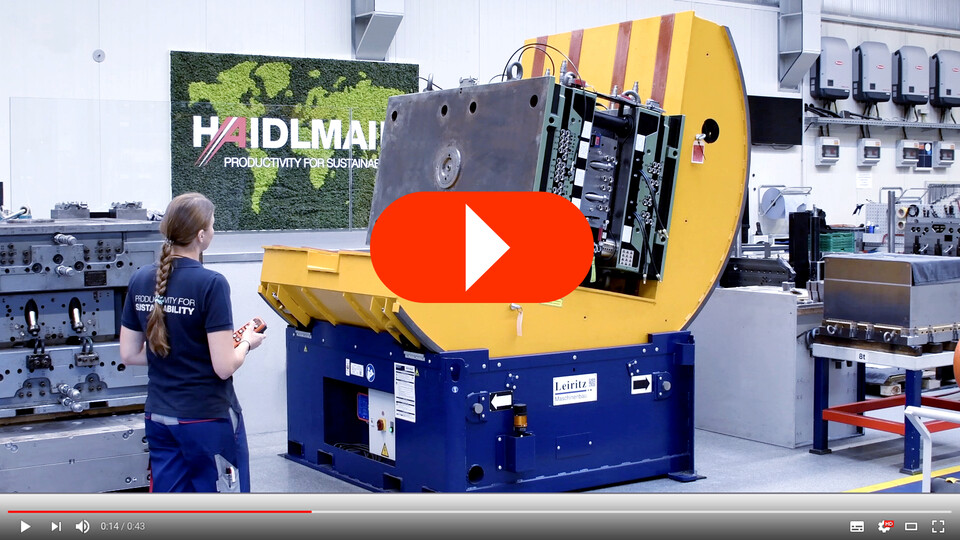Dieses Video zeigt Ihnen den Werkzeugwender Toolmover ProTECH vom Hersteller Leiritz Maschinenbau im täglichen Einsatz vor Ort.